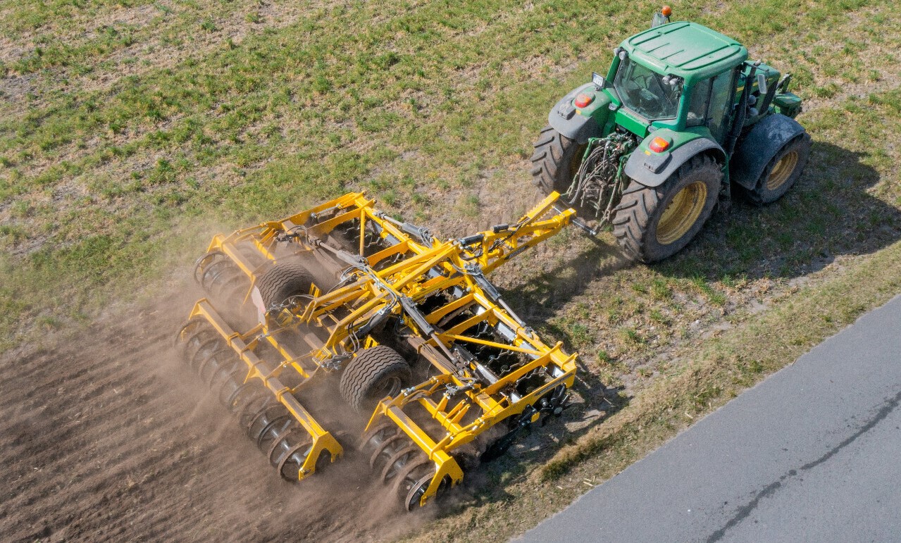 Agrimaa - Kylvö – ja maanmuokkauskoneet, Bednar